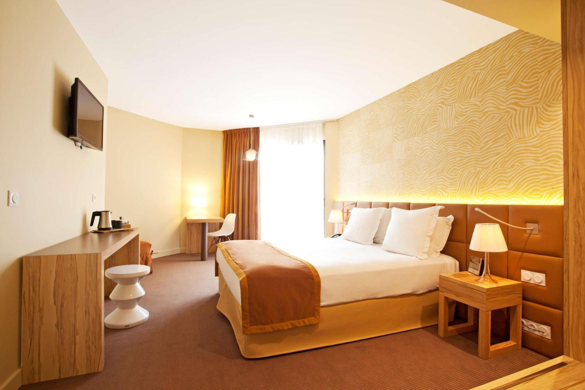 Golden Tulip Avignon Le Paradou Exterior foto